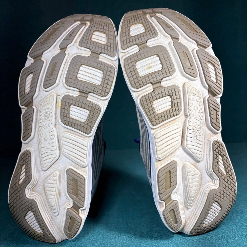 Size 10.5 - Men’s Hoka One Bondi 6 gray shoes - Picture 8 of 9